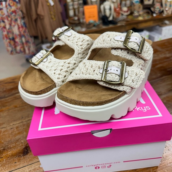 NIB/NWT Cream Macrame Sandals by Corkys - Picture 3 of 6